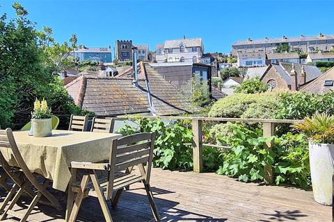 Hormond House, 55 Fore Street, Polruan, Fowey, PL23 1PH