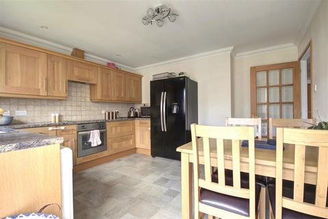 1 Laundry Road, Lairg, IV27 4DE