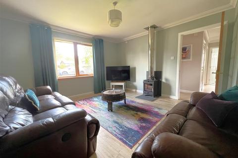 1 Laundry Road, Lairg, IV27 4DE