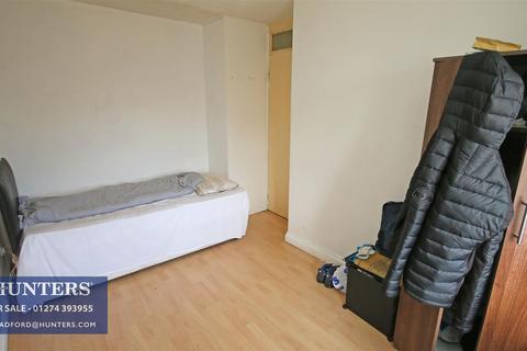 47 Airedale Road, Bradford, BD3 0LR