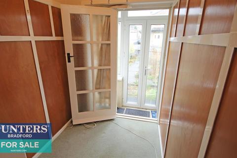 31 Fairway, Bradford, BD7 4JG