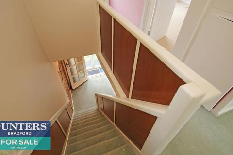 31 Fairway, Bradford, BD7 4JG