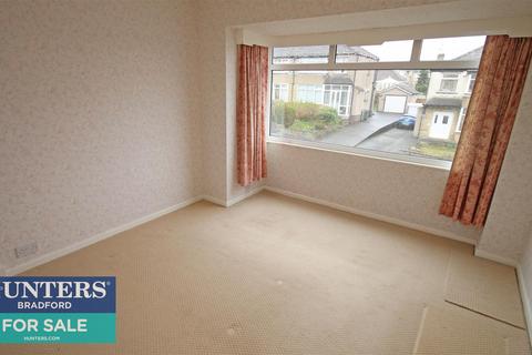 31 Fairway, Bradford, BD7 4JG