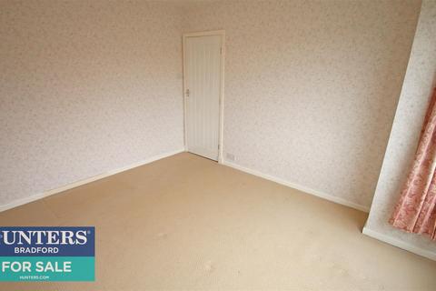 31 Fairway, Bradford, BD7 4JG