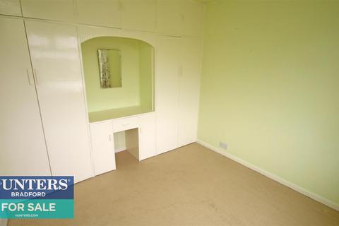 31 Fairway, Bradford, BD7 4JG