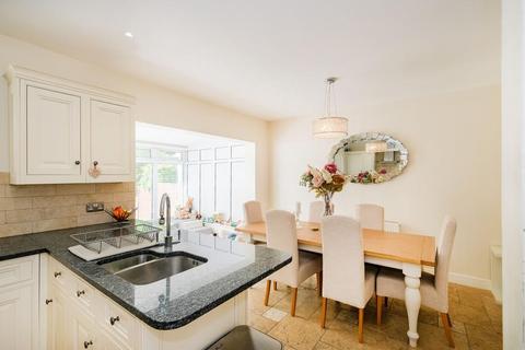 79 Harold Road, Chingford, London, E4 9ST
