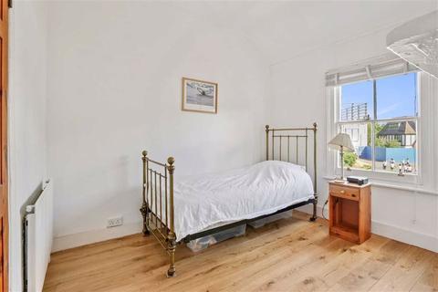 176 Fairlawn Park, London, SE26 5SD