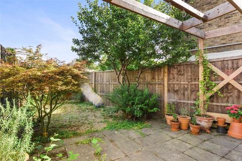 176 Fairlawn Park, London, SE26 5SD