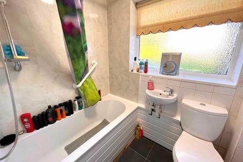 220 Junction Road, Leek, ST13 5QT