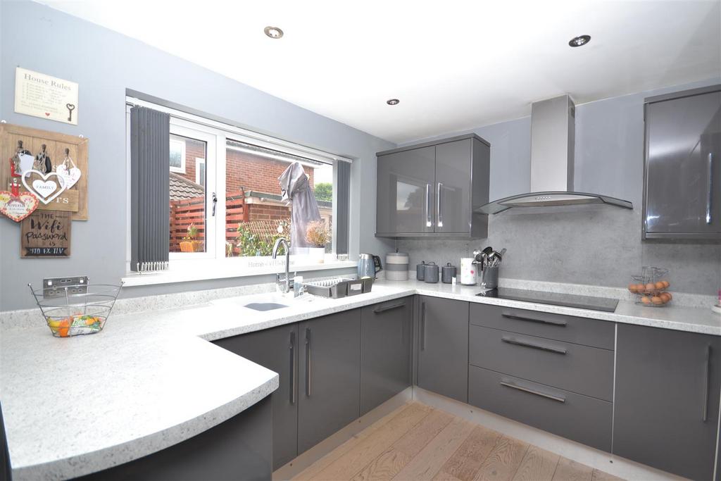 Church Lane, Garforth, Leeds 5 bed semidetached house for sale £317,500