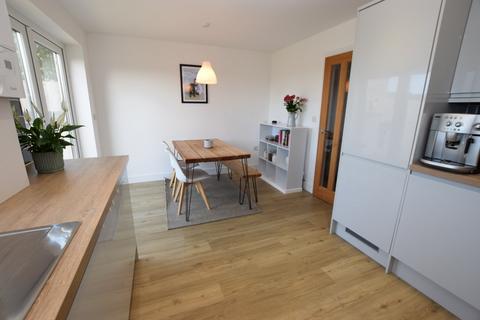 5a Rosewarne Close, Camborne, TR14 0AA