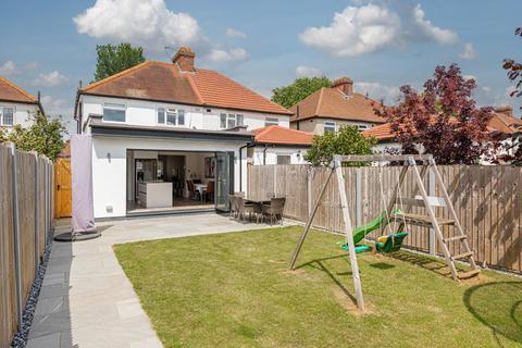 14 Elm Way, Epsom, KT19 0HB