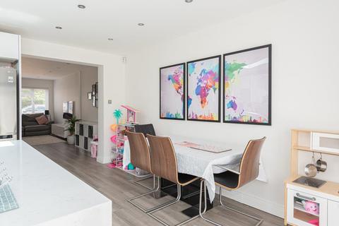 14 Elm Way, Epsom, KT19 0HB
