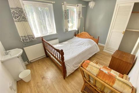9 bedroom semi-detached house for sale - Dunstable Road, Luton