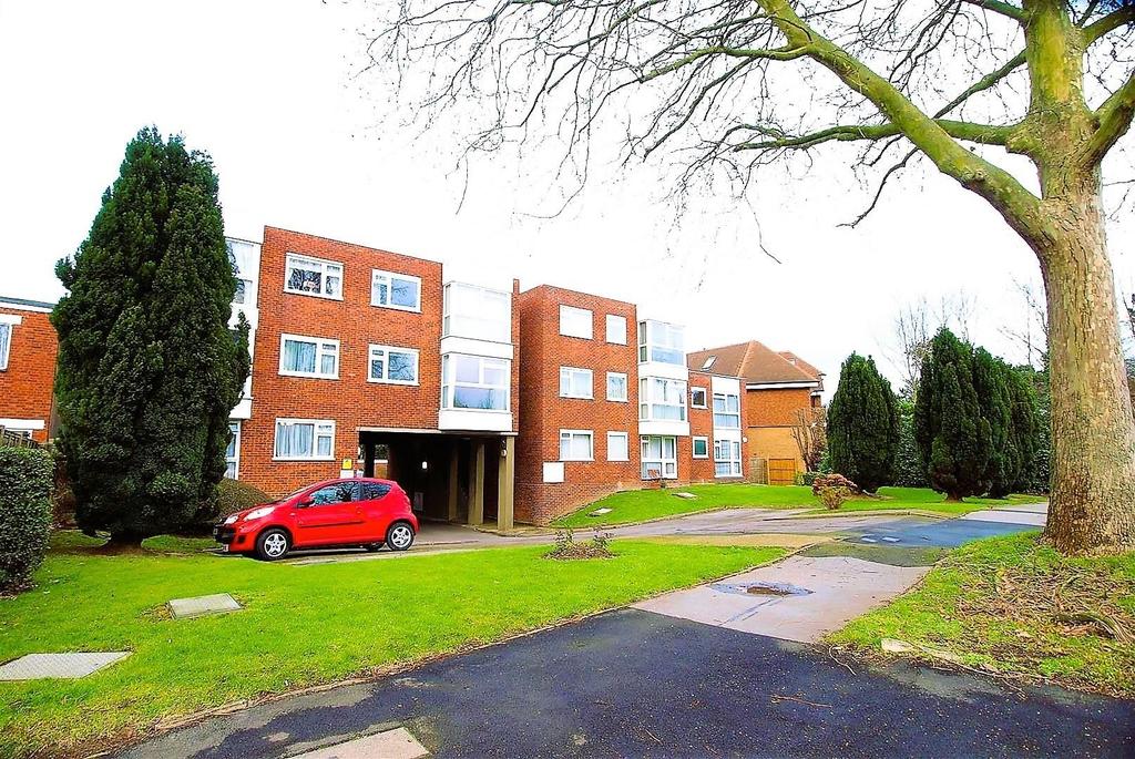 Foxgrove Road, Beckenham 1 bed flat £1,150 pcm (£265 pw)