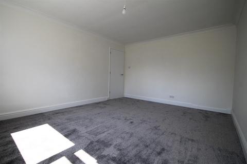 32 Devana End, Carshalton, SM5 2NL
