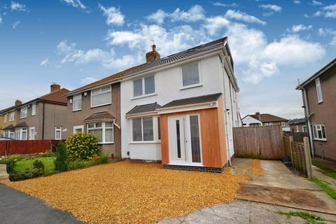 4 bedroom semi-detached house for sale - Hillyfield Road, Bristol, BS13 7QG
