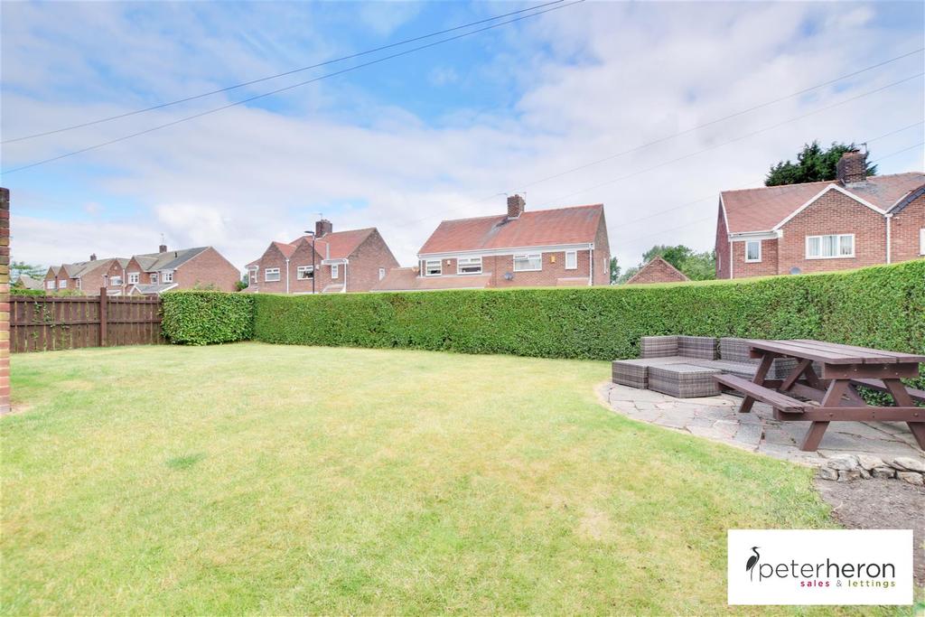 St. Margarets Avenue, Castletown, Sunderland 2 bed semidetached house