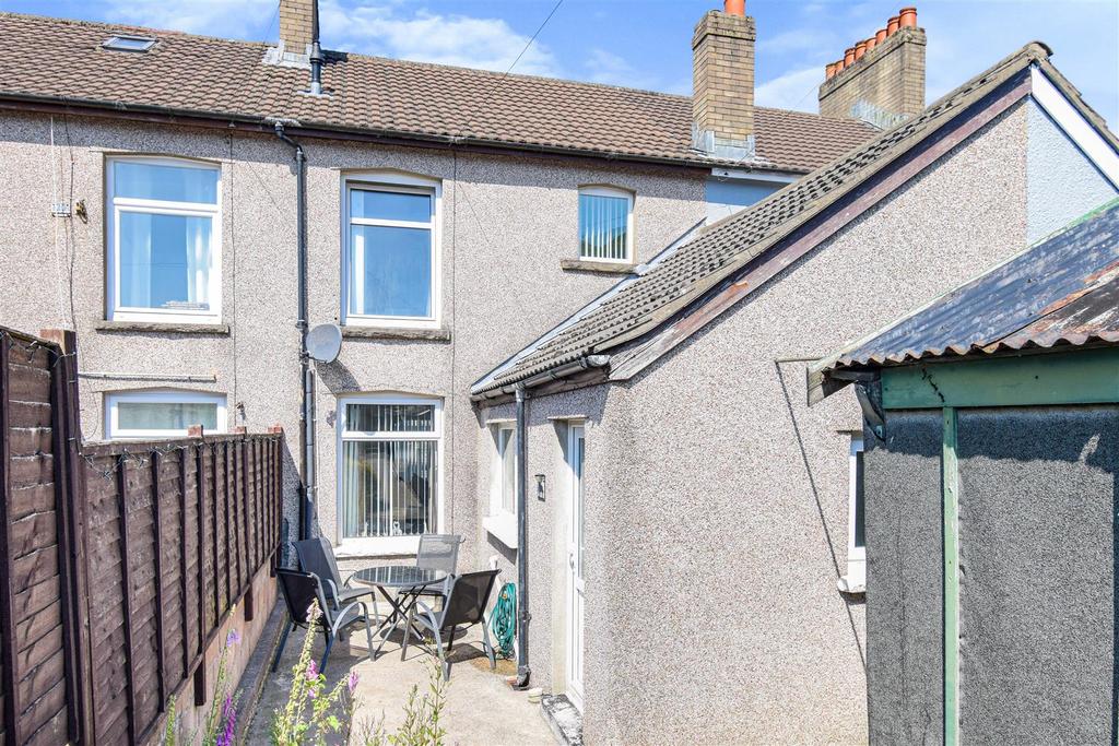 Glannant Street, Cwmfelinfach, Newport 3 bed terraced house £155,000