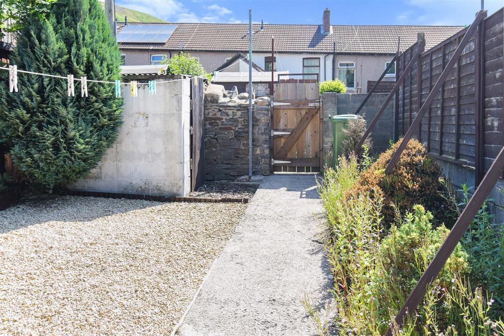 Glannant Street, Cwmfelinfach, Newport 3 bed terraced house £155,000