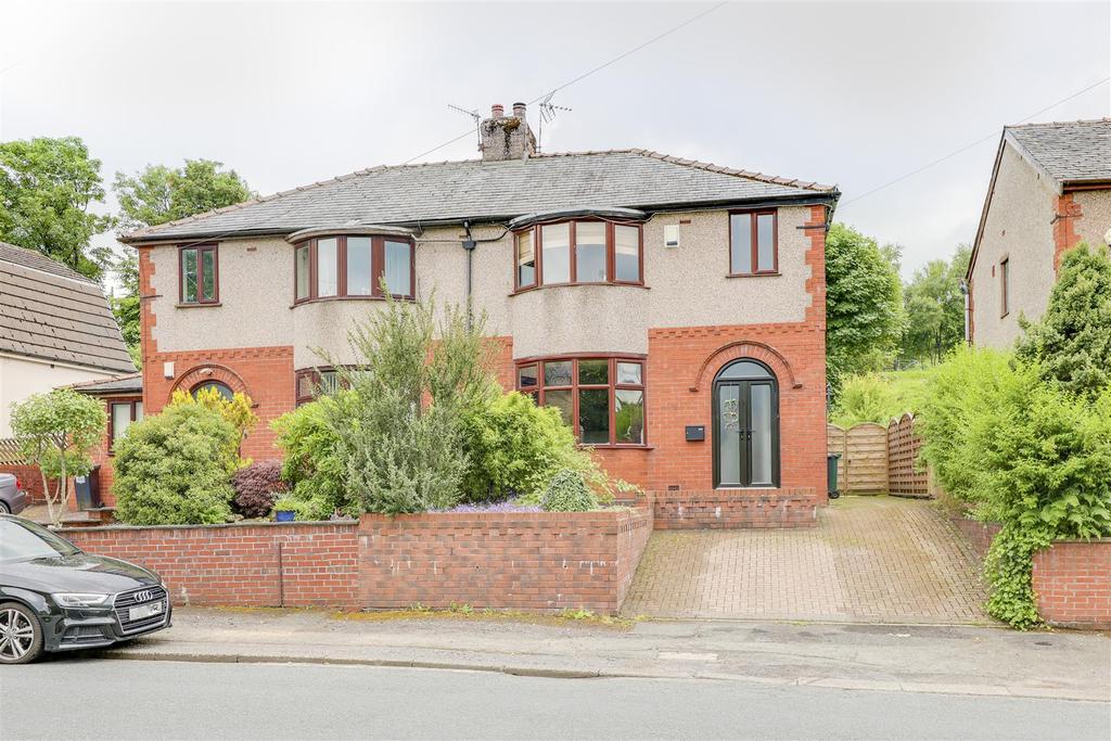 New Line, Bacup, Rossendale 3 bed semidetached house for sale £300,000