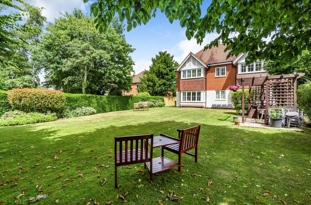 Hiltingbury Road, Hiltingbury, Chandler's Ford 2 bed flat for sale £