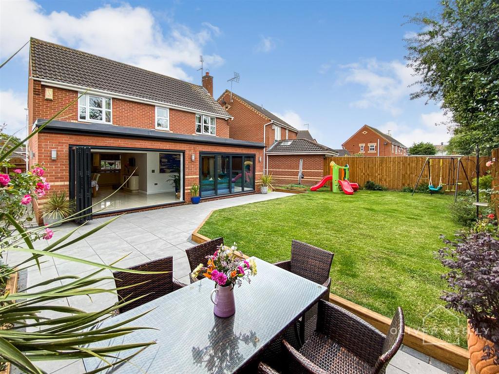 Worthington Road, Balderton, Newark 4 bed detached house £360,000