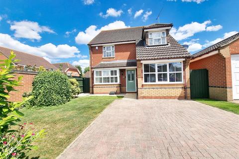34 Brimstone Road, Pinewood, Ipswich, IP8 3QY