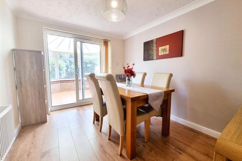34 Brimstone Road, Pinewood, Ipswich, IP8 3QY