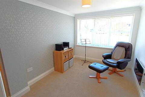 34 Brimstone Road, Pinewood, Ipswich, IP8 3QY