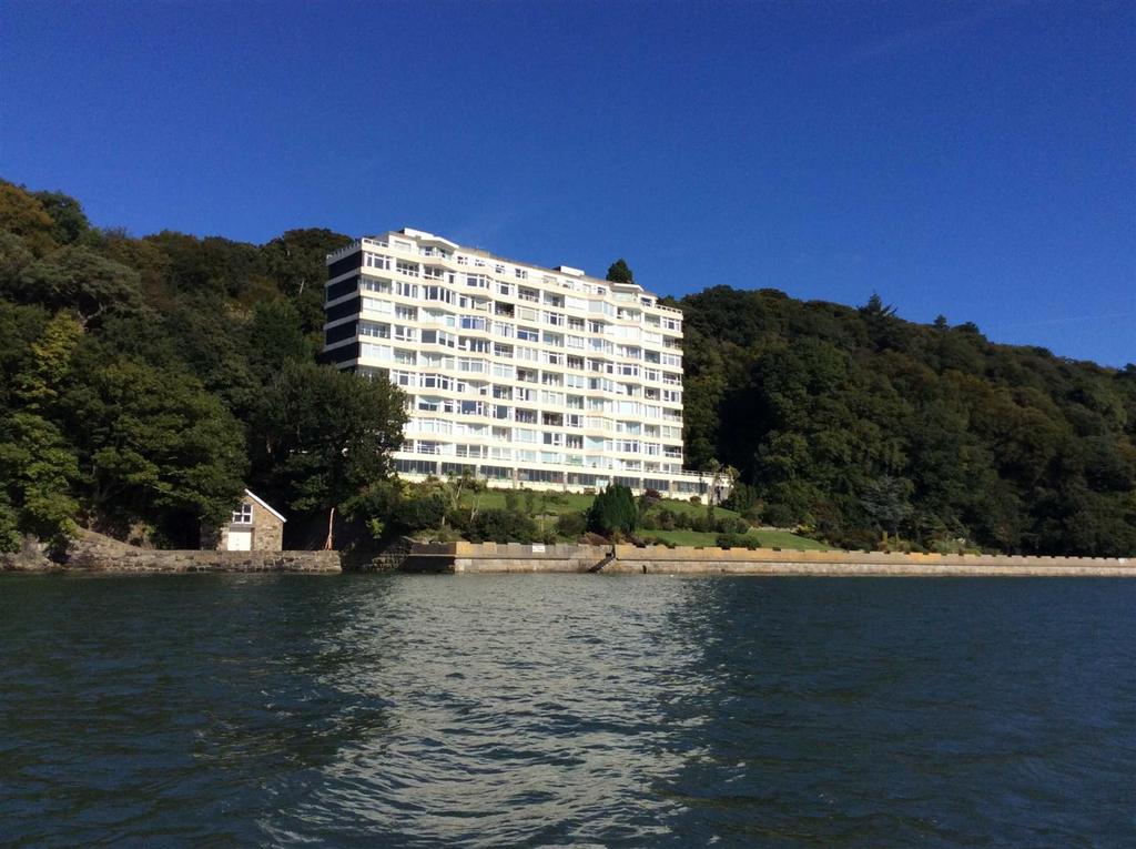 Glyn Garth Court, Glyn Garth, Menai Bridge 2 bed apartment for sale £