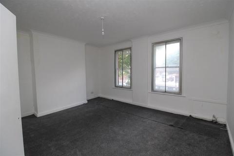 3 bedroom apartment to rent - High Street, Brentwood
