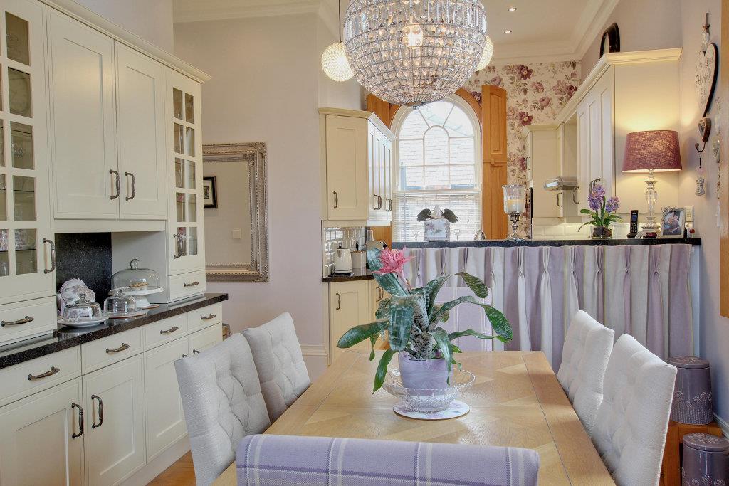 DINING ROOM &amp; KITCHEN