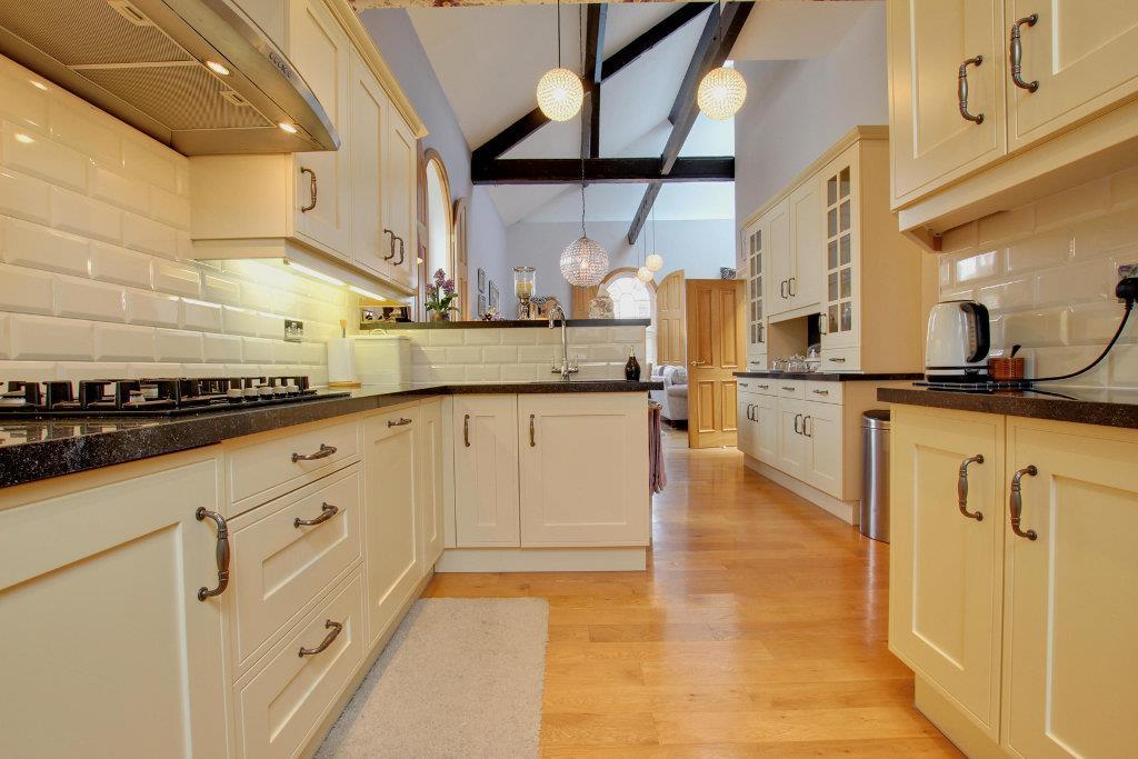DINING ROOM &amp; KITCHEN