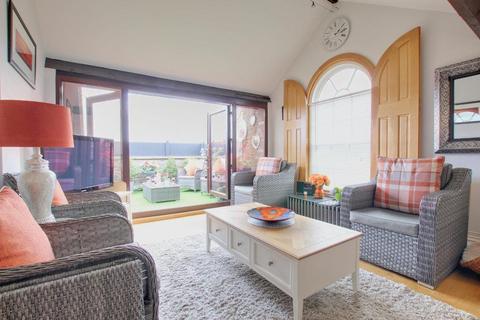 Wesley House Back Southgate, Hornsea, HU18 1BB