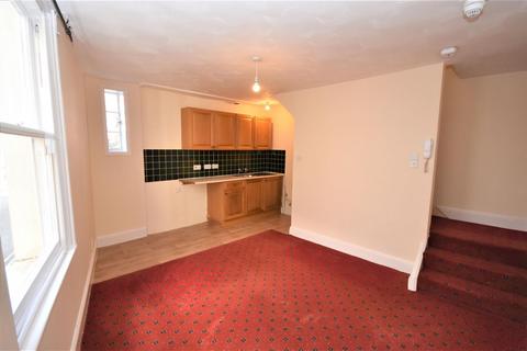 1 bedroom flat for sale, Castle Street, Ryde, PO33 2EP