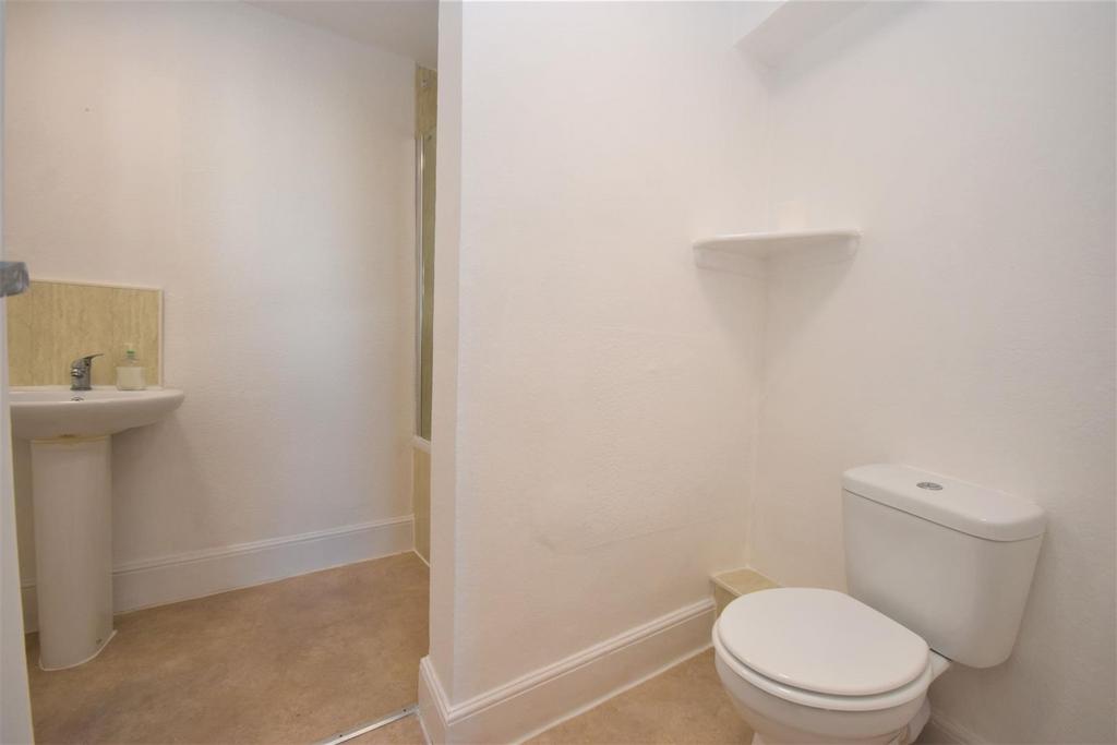 Bathroom.JPG