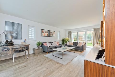 4 Roman Way, Epsom, KT17 1AB