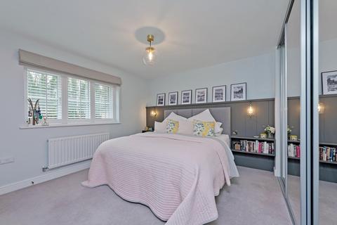 4 Roman Way, Epsom, KT17 1AB