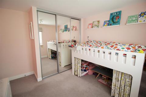 4 Roman Way, Epsom, KT17 1AB