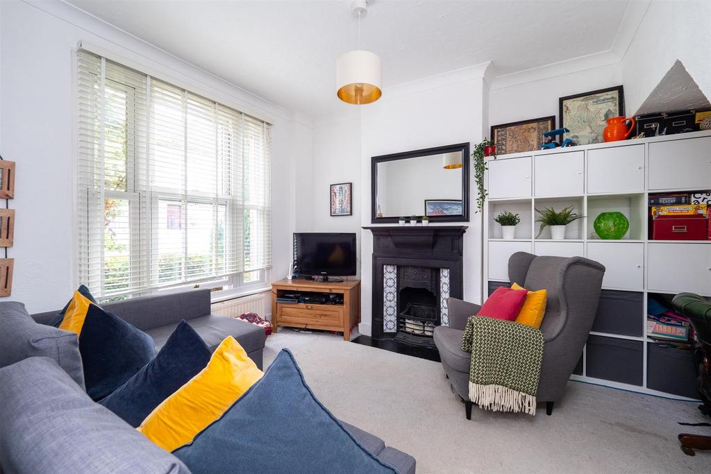 Morland Road, Sutton 2 bed terraced house £450,000