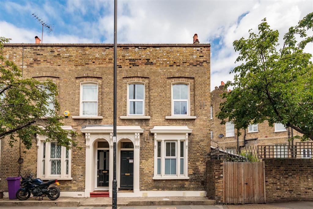 Old Ford Road, London, E2 3 bed terraced house £900,000
