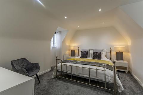 80 James Drive, Calverton, Nottingham, NG14 6RJ
