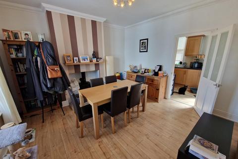 3 bedroom end of terrace house for sale, 99 Ulverston Road Sheffield S8 0NX