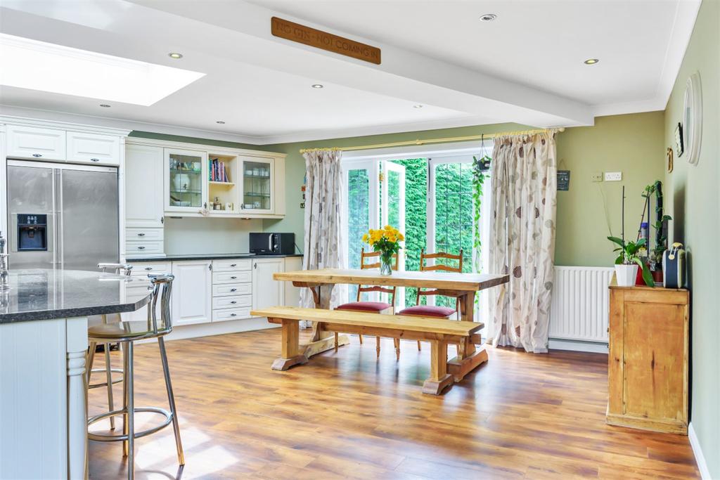 Monkmead Lane, West Chiltington, RH20 5 bed detached house £1,300,000