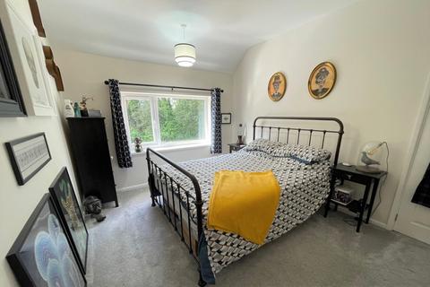 5 Cherry Grove, Ferndown, BH22 9EZ