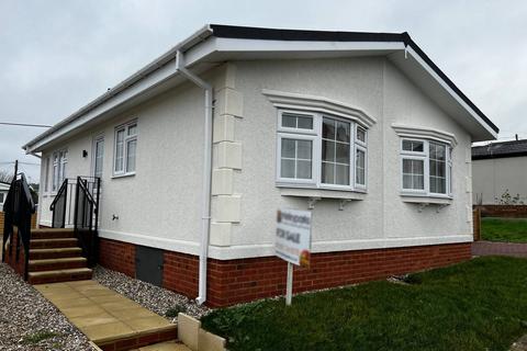 2 bedroom park home for sale - Chelmsford, Essex, CM3