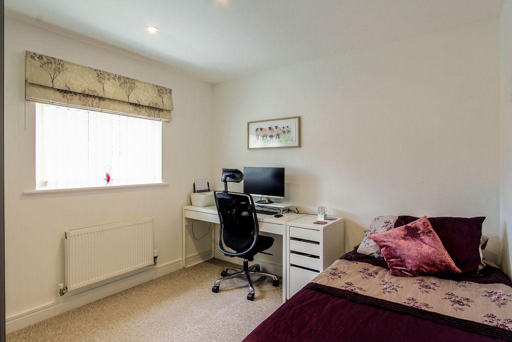 Bedroom 2 (Double)