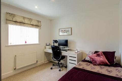 12 Highmere, Brympton, Yeovil, BA22 8AL