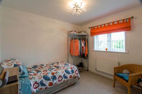 12 Highmere, Brympton, Yeovil, BA22 8AL